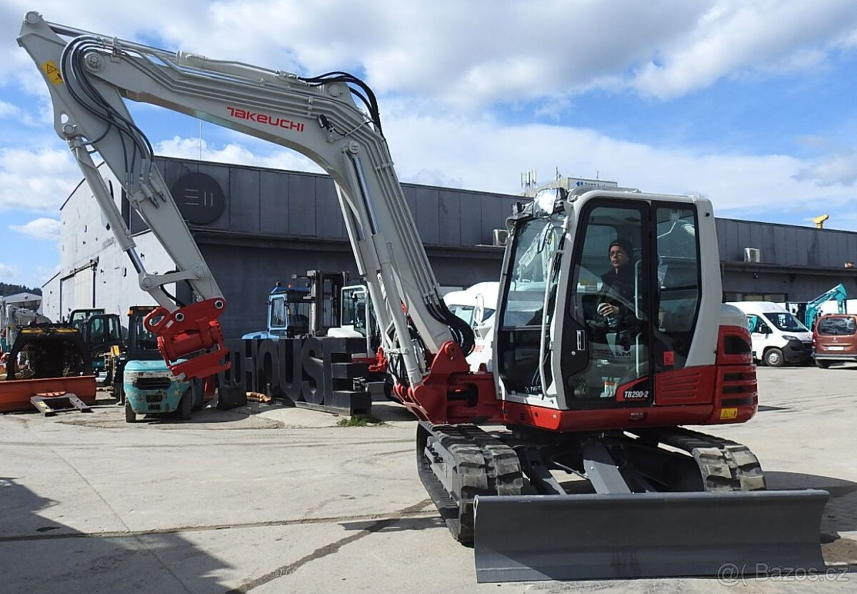 TAKEUCHI TB2150 + lyžice DIESEL