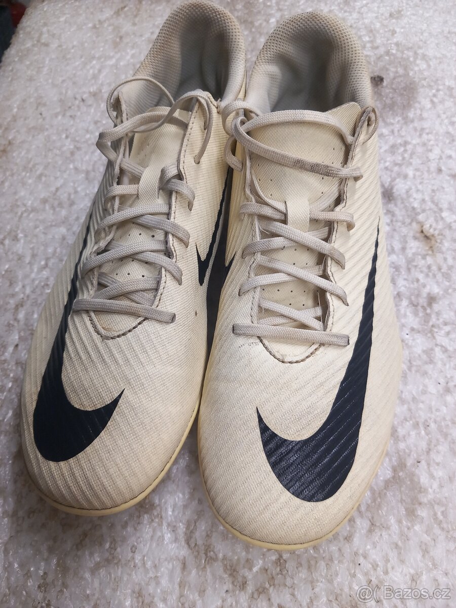 Kopačky NIKE