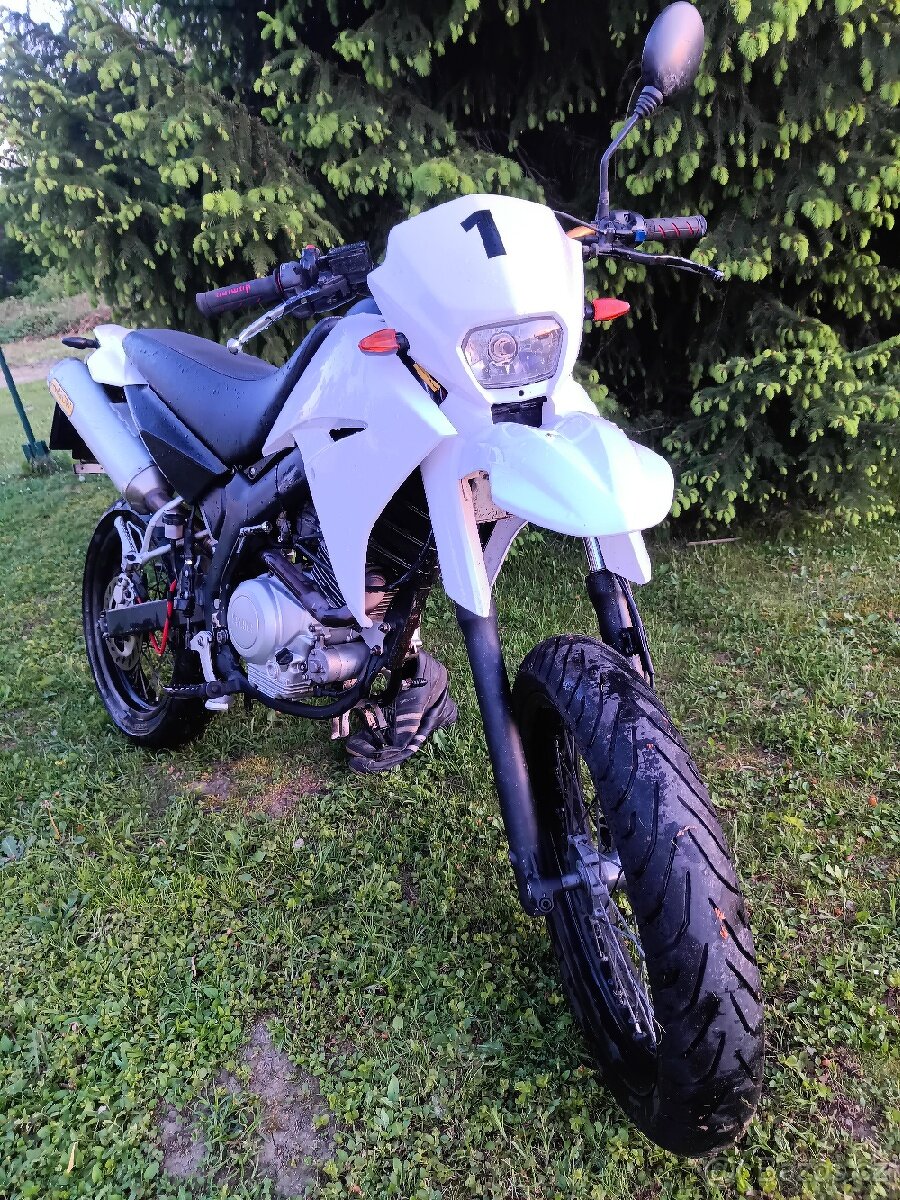 Yamaha XT 125 X