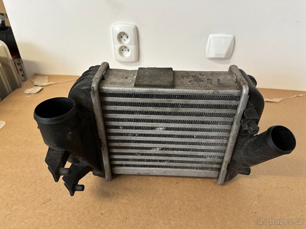 Audi A4 B6 B7 intercooler 2.5TDi levá strana