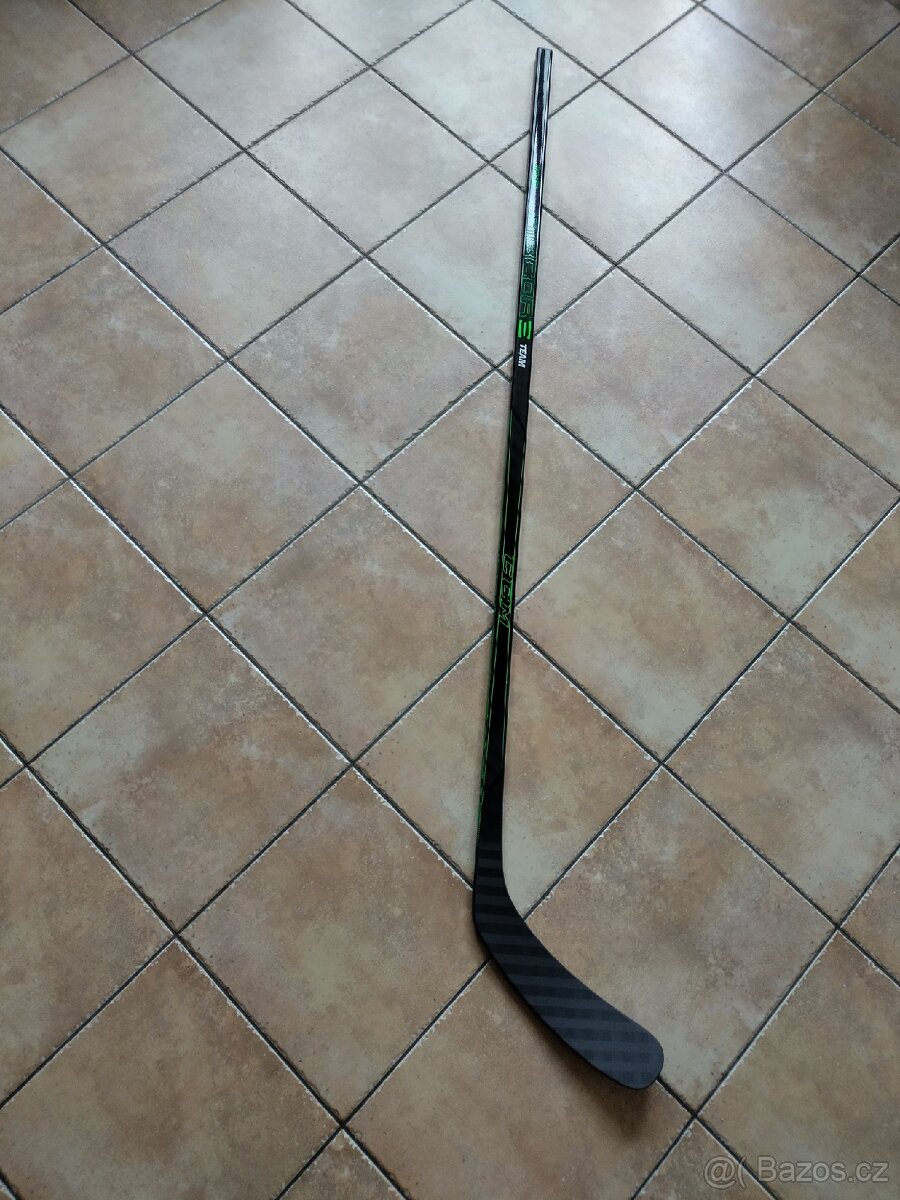 Hokejka CCM Ribcore Team SR