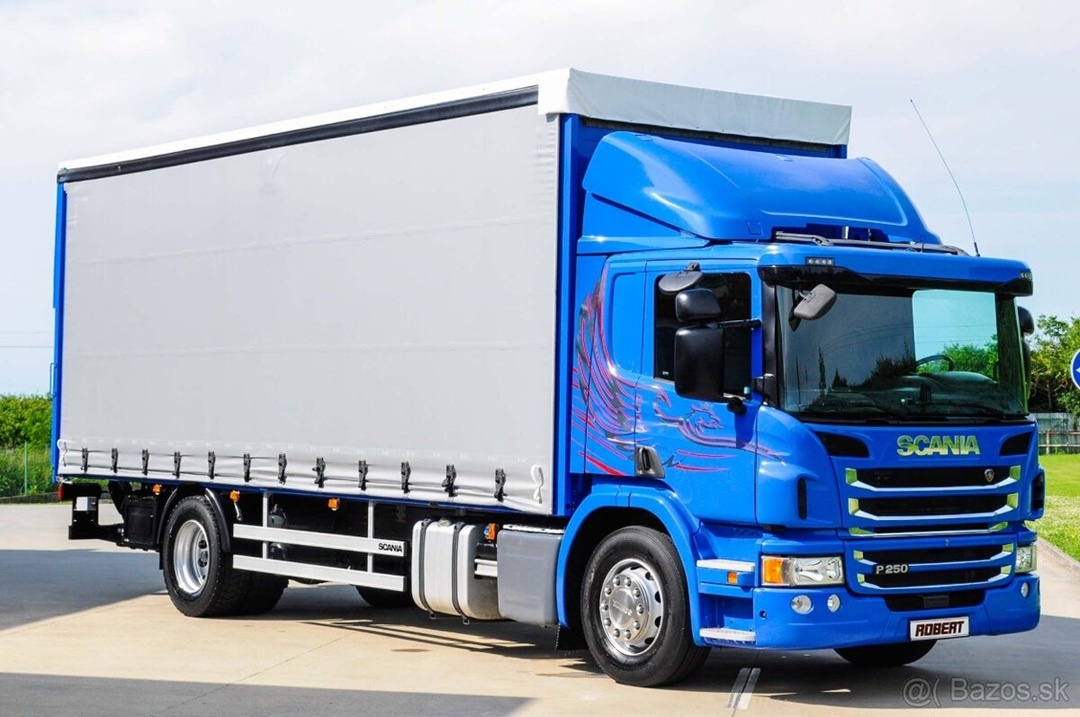 VALNÍK S PLACHTOU 18-PALETOVÝ + HYDRAULICKÉ ČELO SCANIA P250
