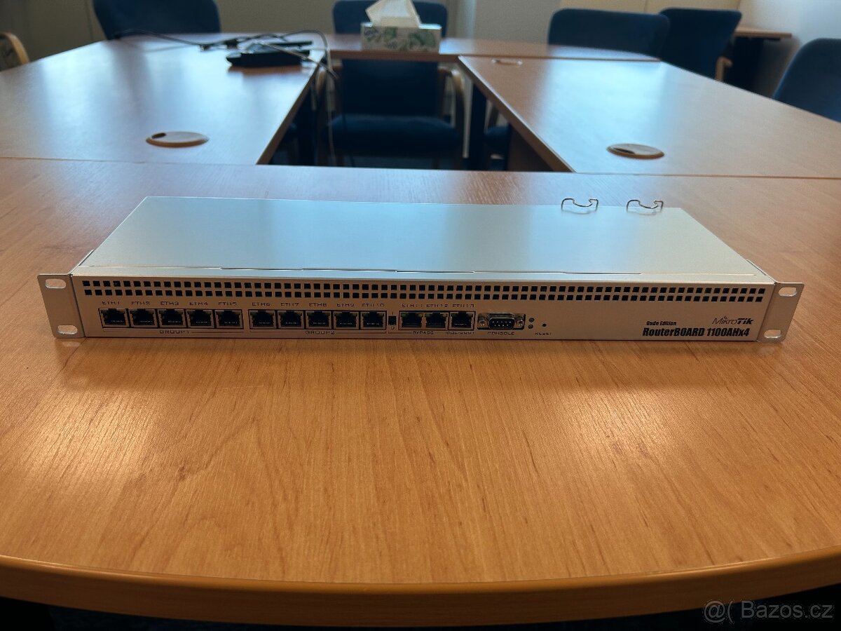 MikroTik RouterBOARD RB1100AHx4 Dude Edition