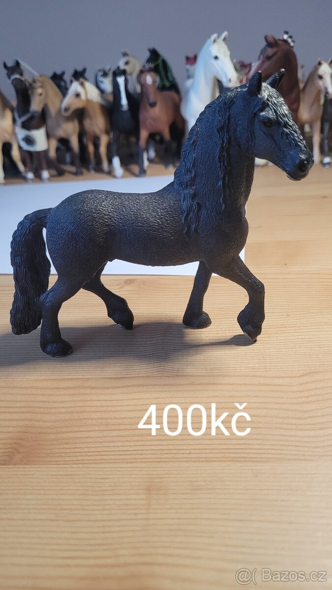 Schleich koně