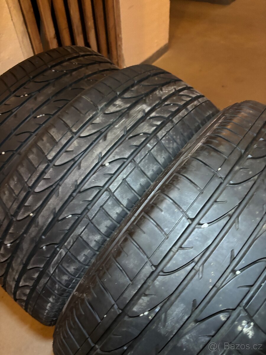 225/45 R19 93W Bridgestone Dueler