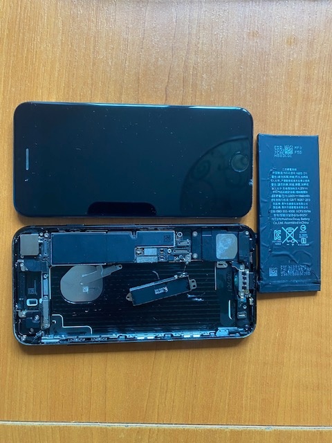 I phone 8 náhradní dily