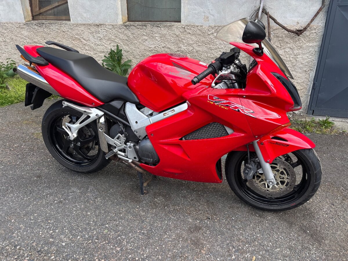 Honda VFR 800 VTEC