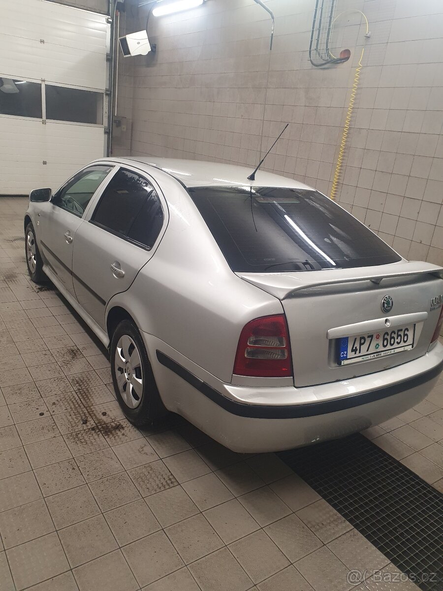 Octavia 1.9.81 kw 220 tis