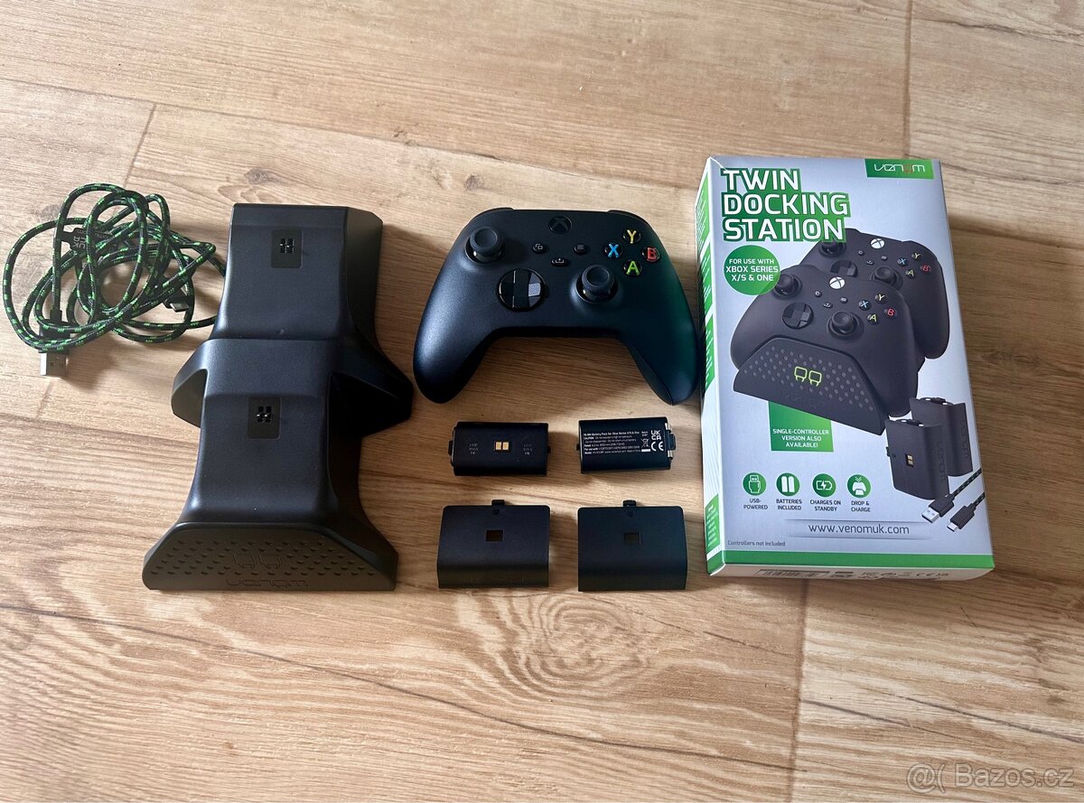 Xbox ovladač a nabíjecí stanice