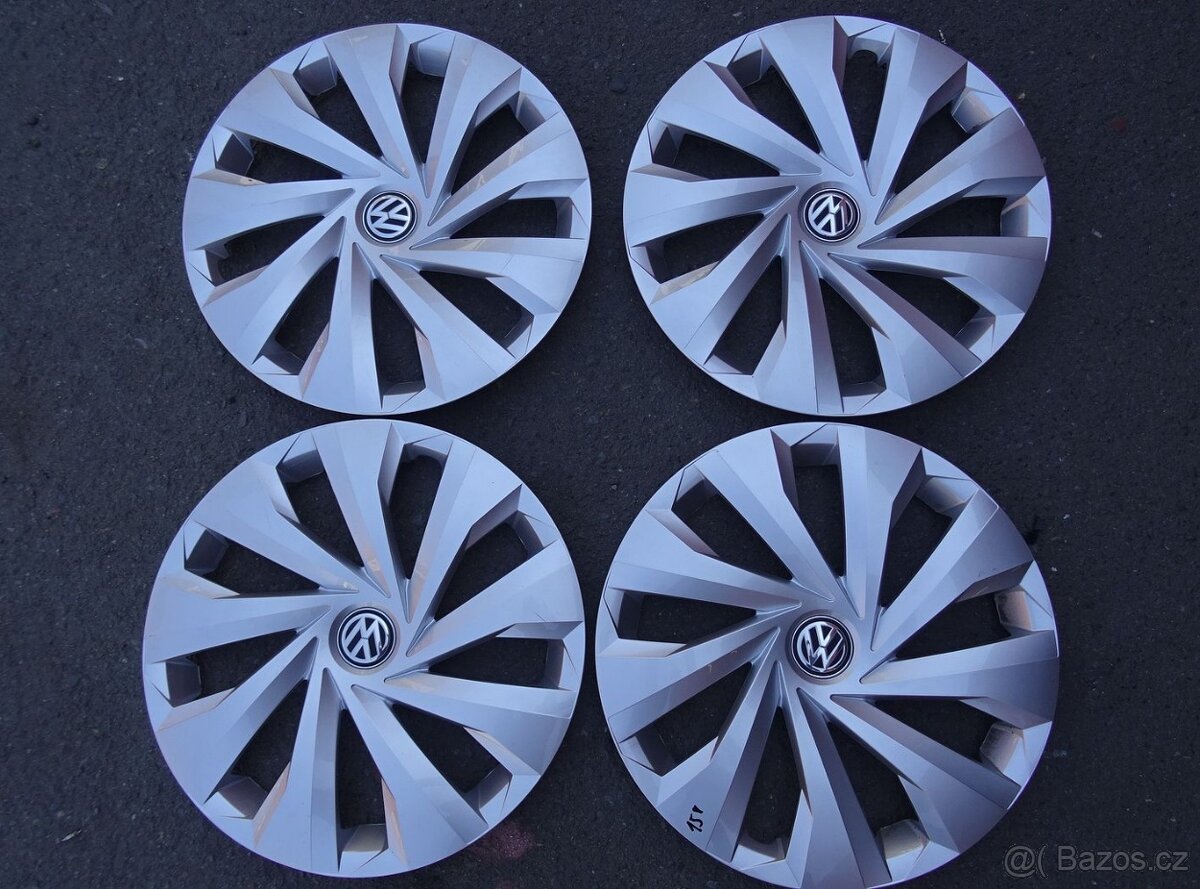 Poklice, kryty kol originál Volkswagen, průměr R15