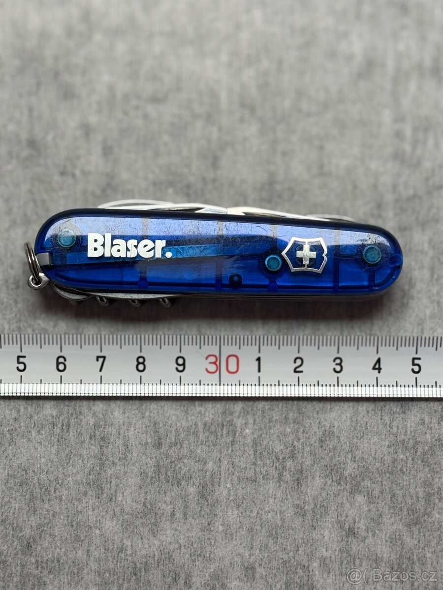 Kapesní nůž VICTORINUX BLASER, modré barvy