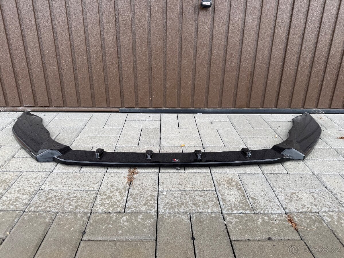 Maxton Design spoiler Octavia 3 RS