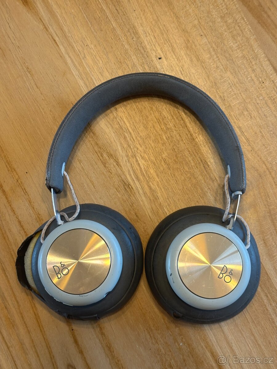 BT sluchátka Bang & Olufsen BeoPlay H4 2