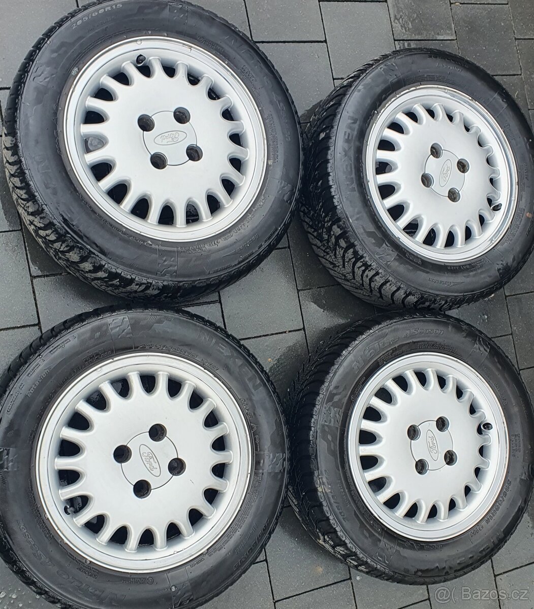Ford Mondeo Ghia modelový rok 98