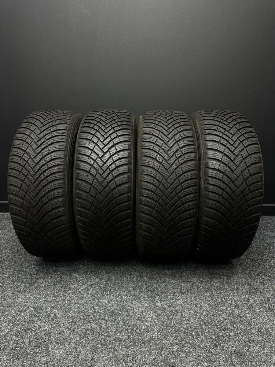 Sada pneu Hankook 215/55/17 98V