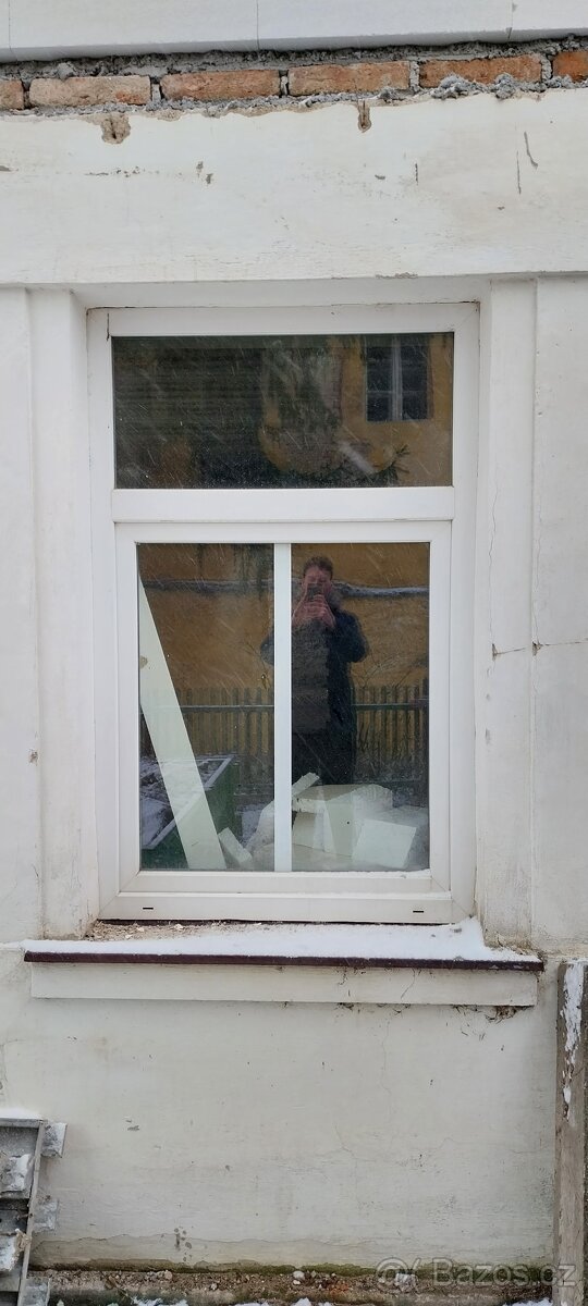 Prodám plastová okna