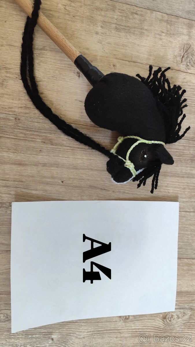 Mini hobby horse