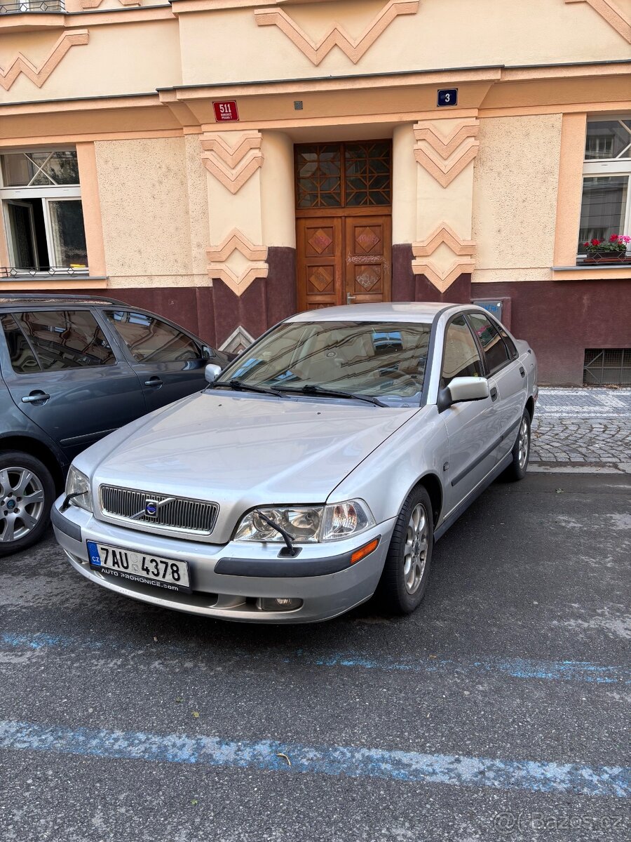 Volvo S40, automat, benzín
