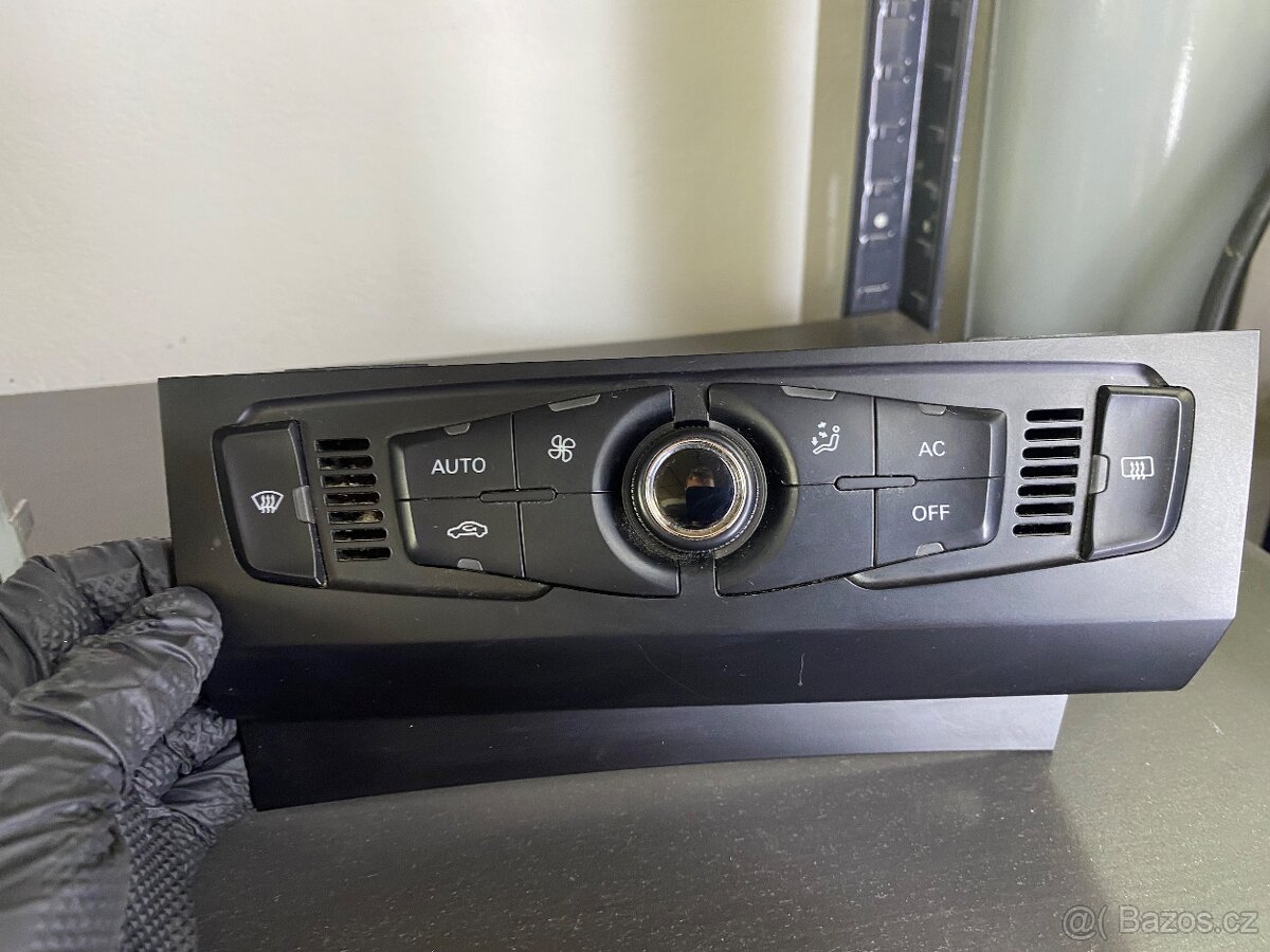 Panel ovládání klimatizace Audi