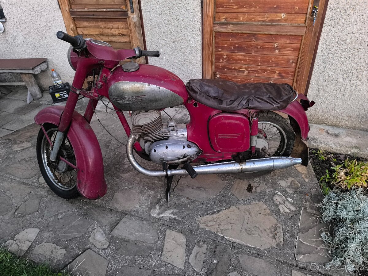 ČZ 175 Deluxe rok1969