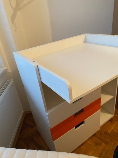 Přebalovací pult IKEA