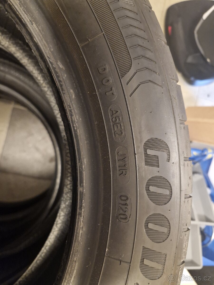 Goodyear letní 215/55r18