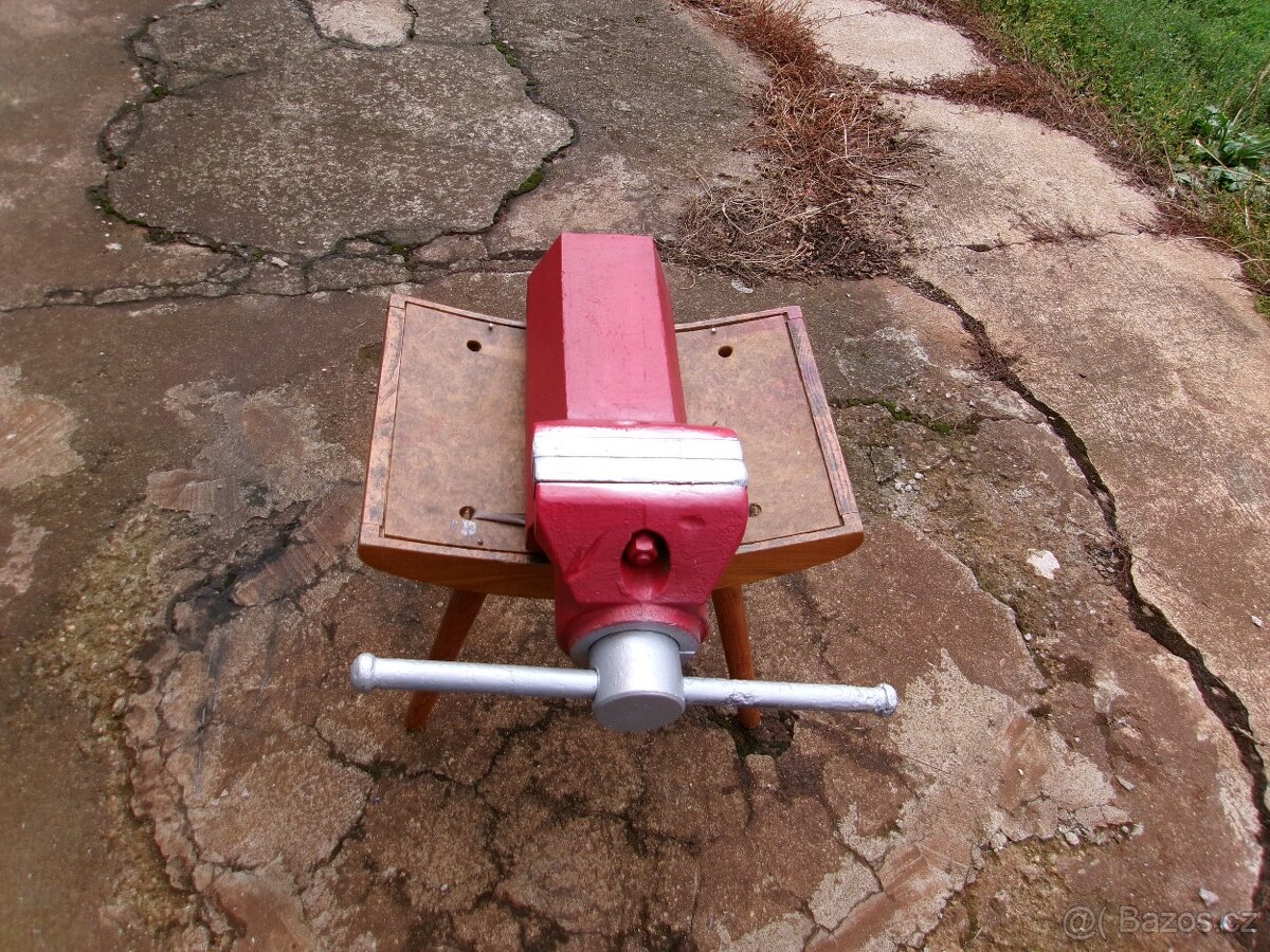 svěrák kasper 150