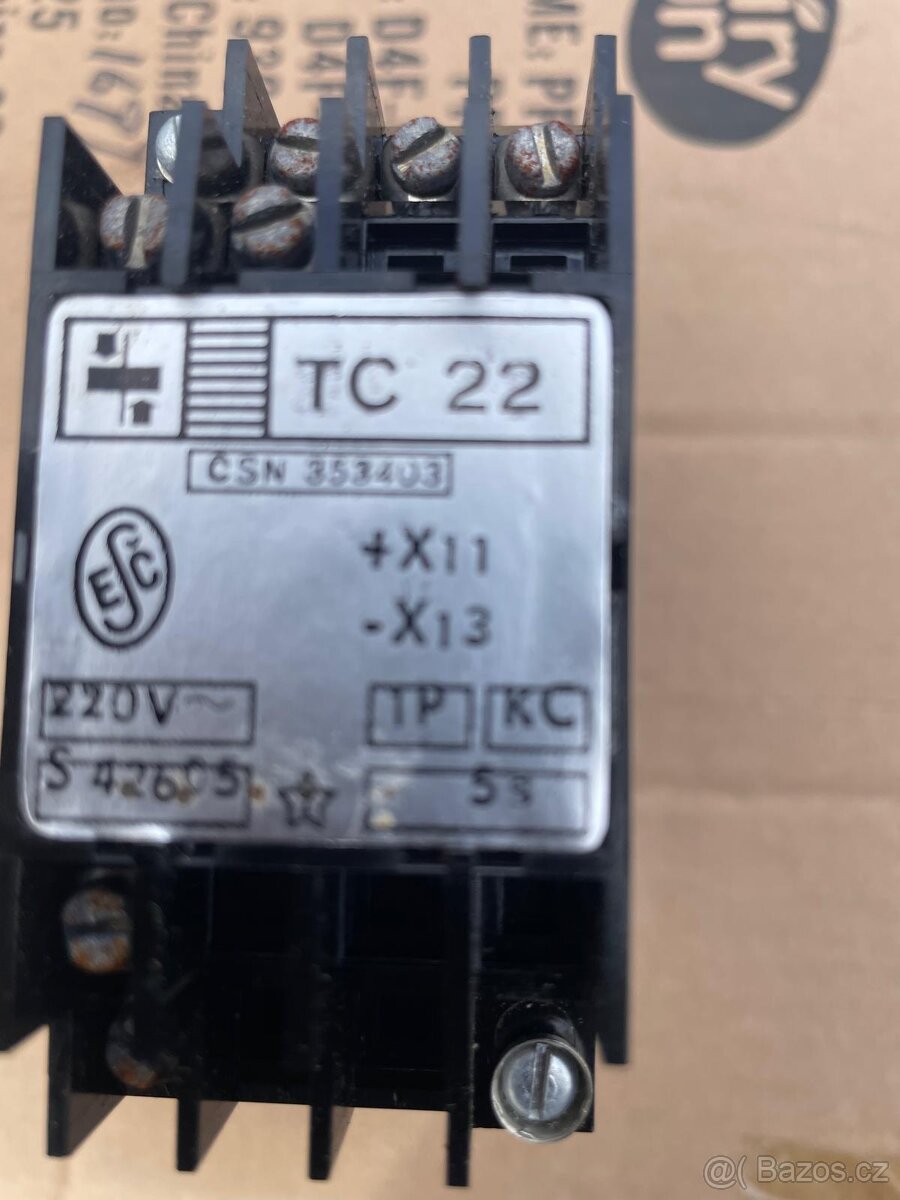 Časové relé TC22