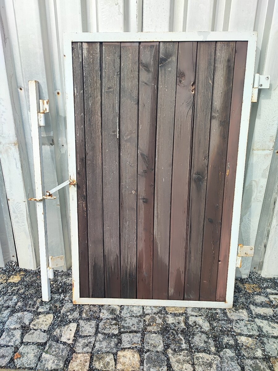 Okenice, mříž na okno