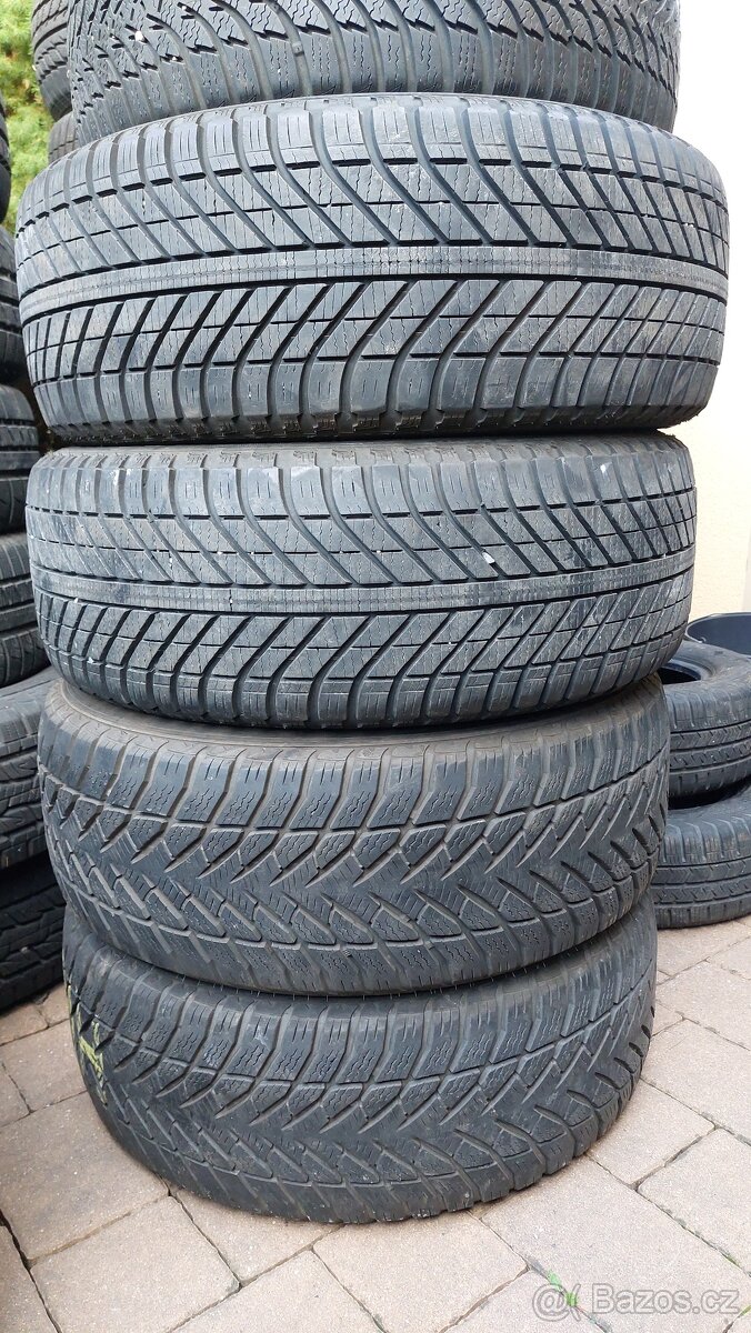 Pneu zimní, 4 kusy, rozměr 235/55/17, 99V, zn. GOODYEAR