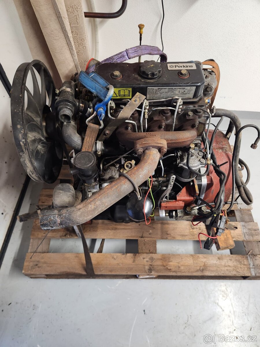 Motor perkins 3valec