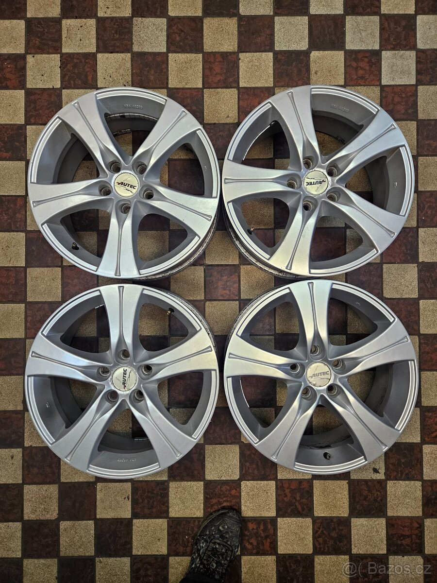 alu kola 17 5x114,3 7,5Jx17 et 45-57 střed 70=66,1