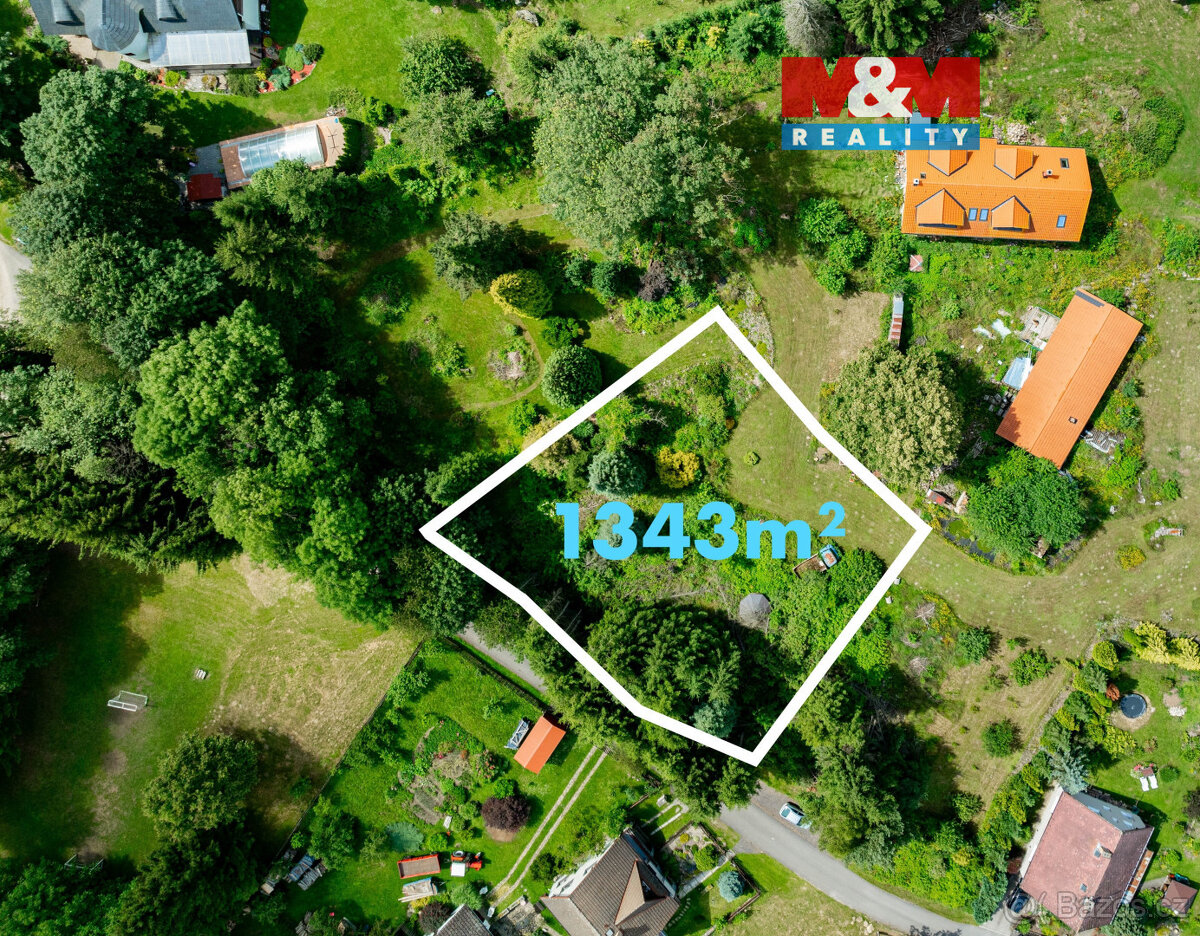 Prodej pozemku k bydlení v Zbinohách