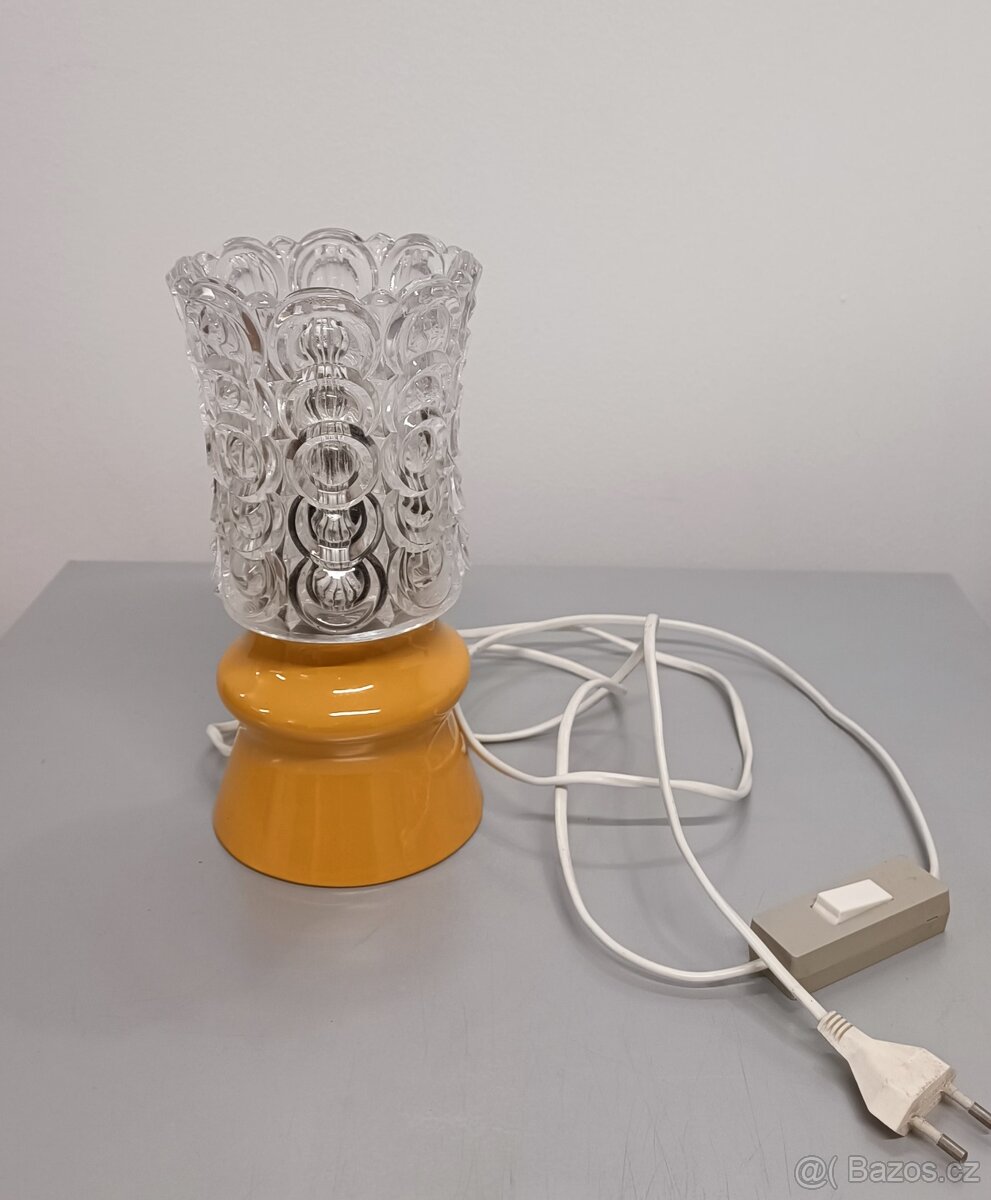 Retro stolní lampa