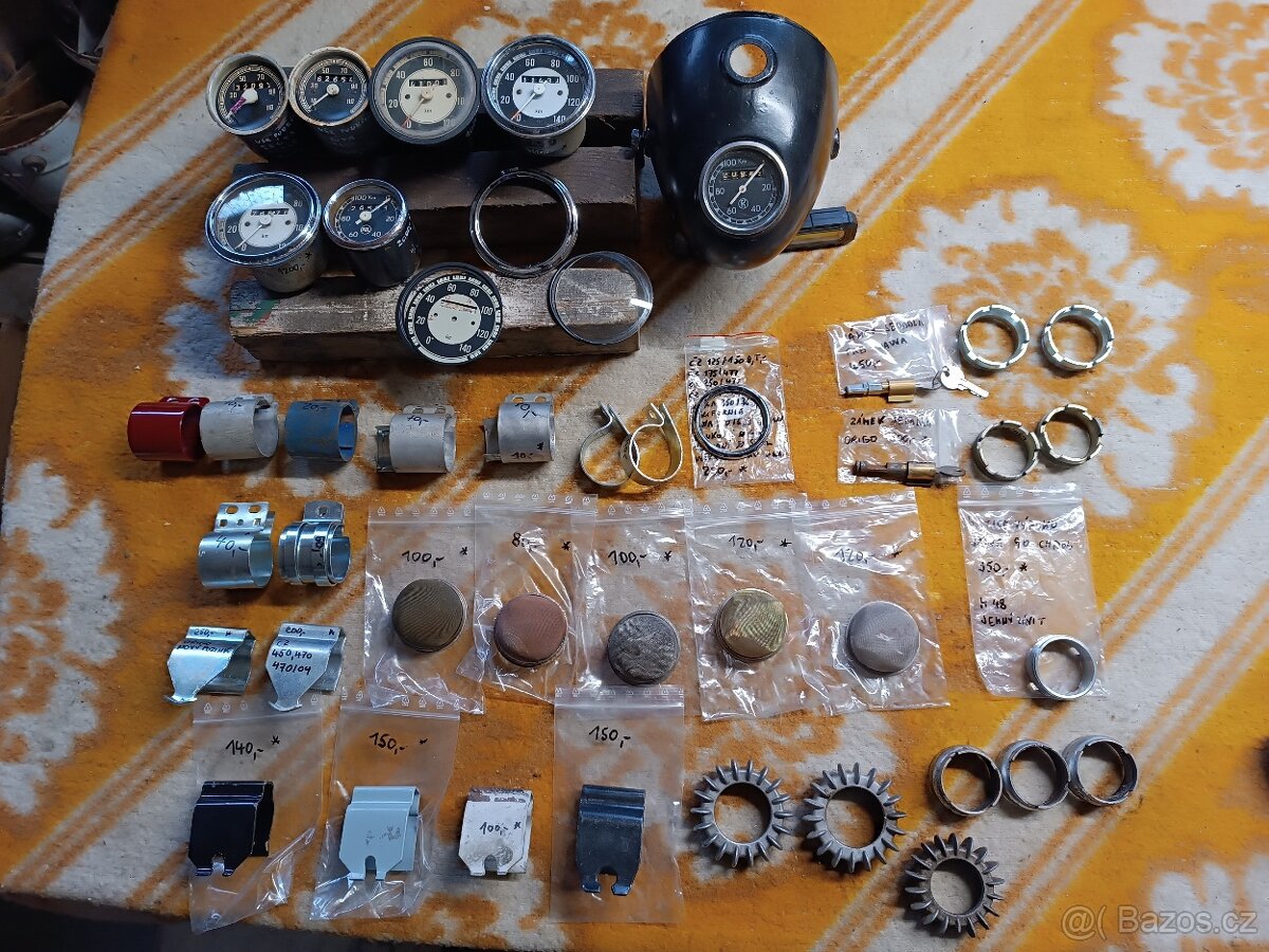 Tachometr Jawa,zámek ,matice,sítko, zajištění sedadla,maska,