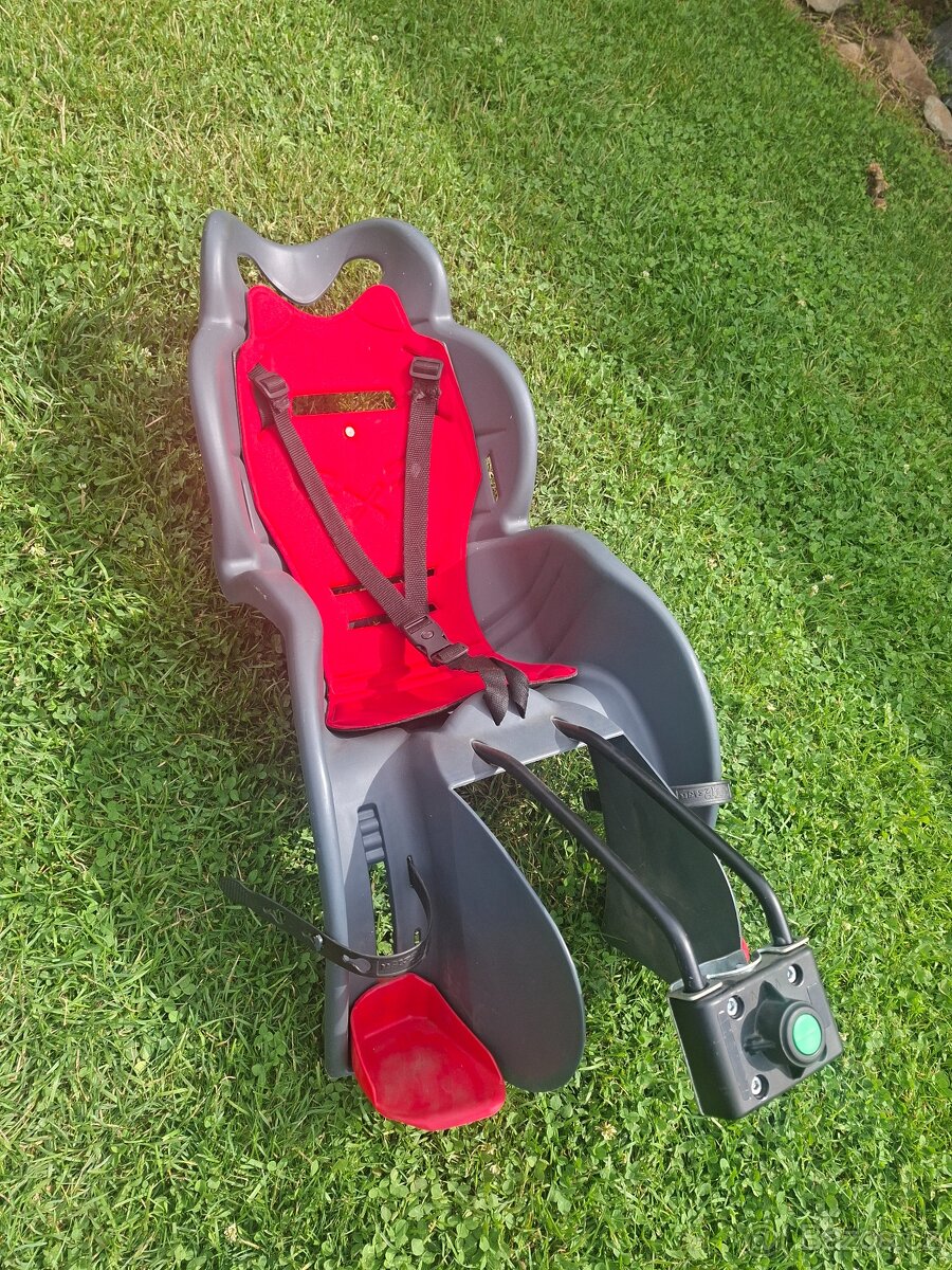 Dětská sedačka na rám kola