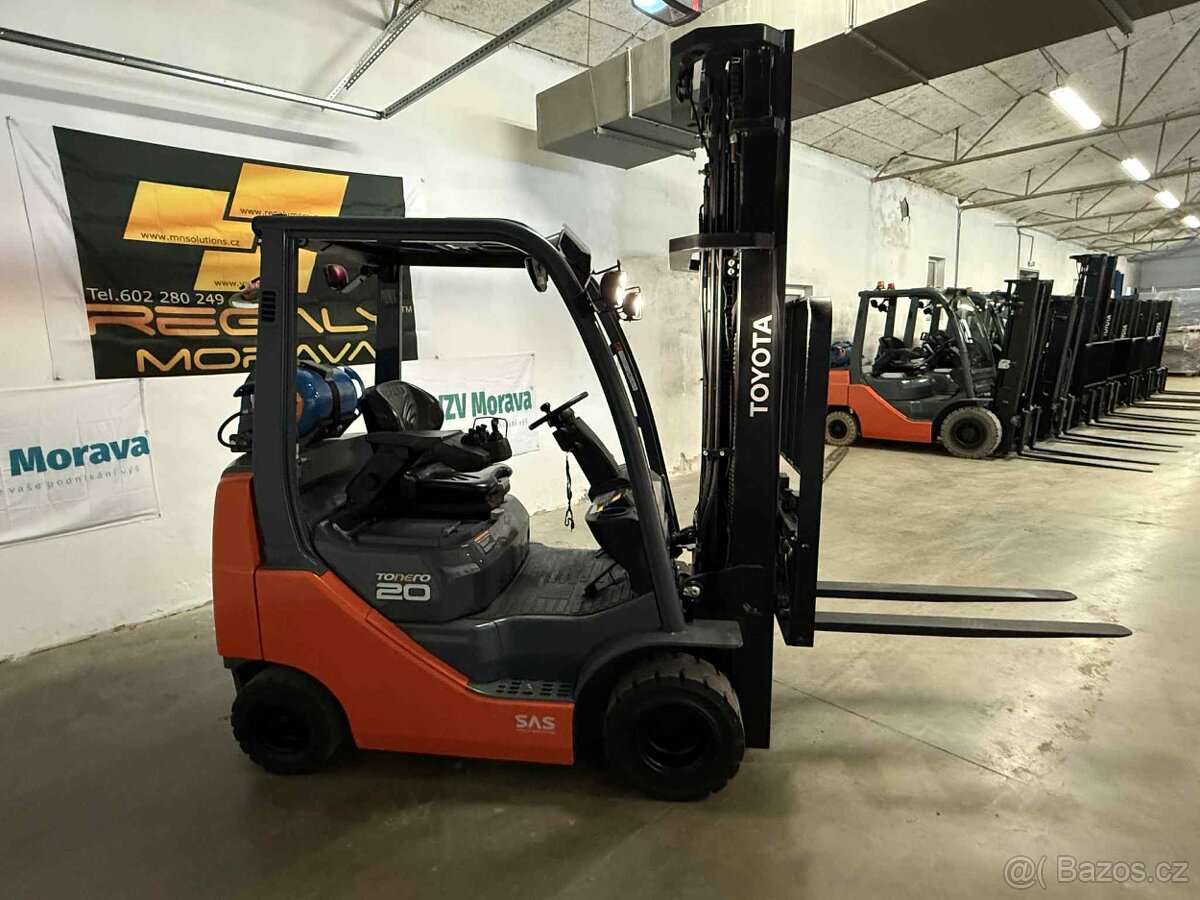 Vysokozdvižný vozík Toyota 02-8FGKF20