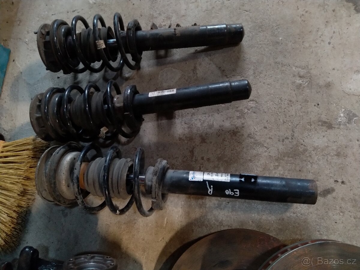 BMW E90 a E83 x3 přední tlumiče
