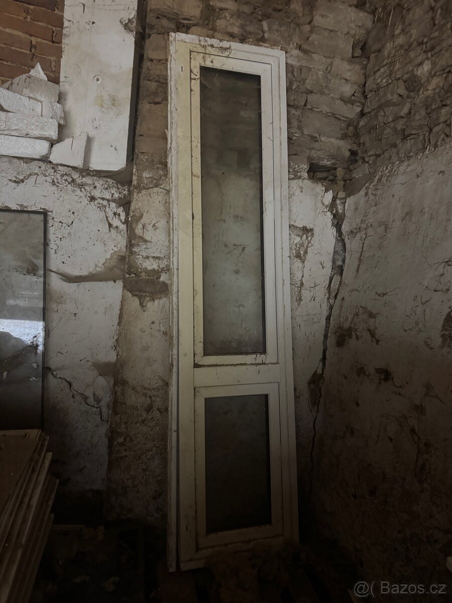 Plastové okna s rámem 2250x535