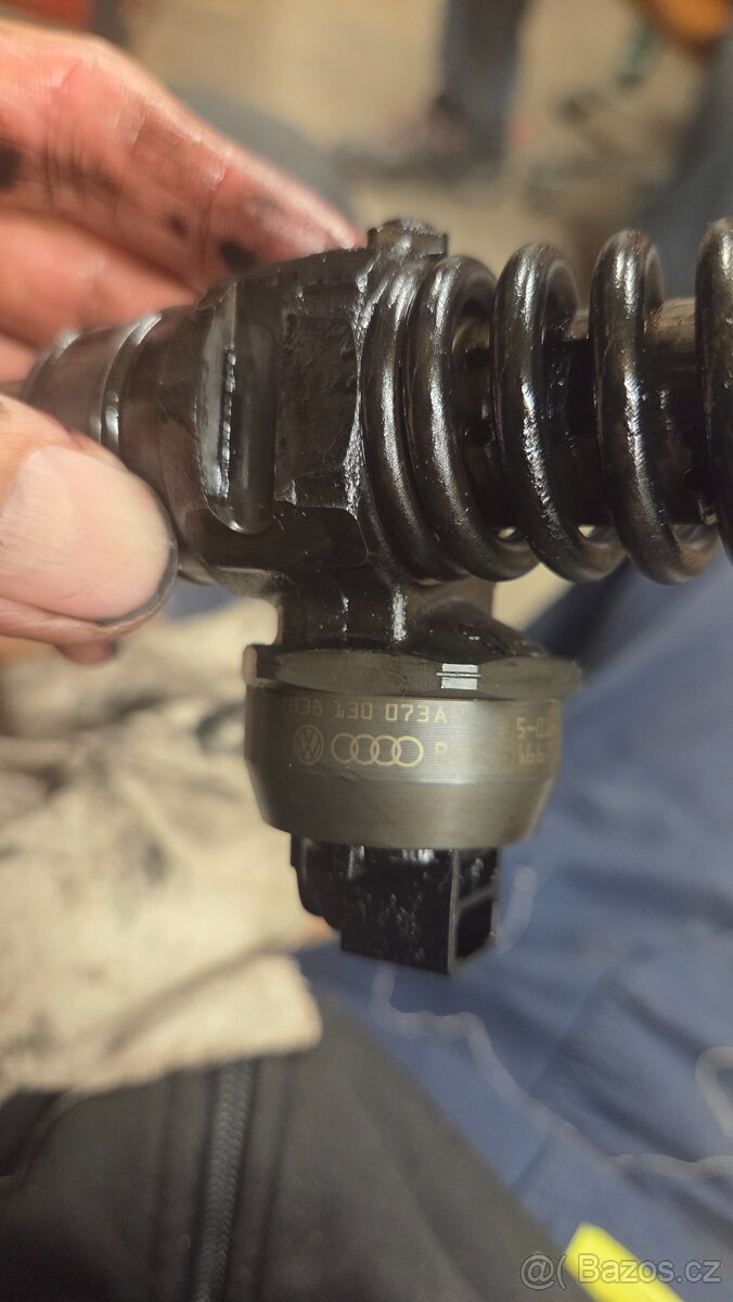 Vstřikovače 2ks Vw Caddy 2.0 SDI BDJ