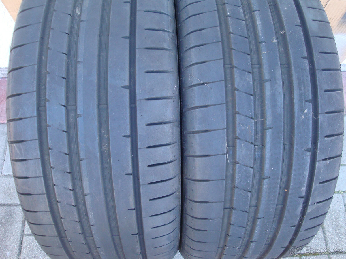 Letní pneu 245/40/19 DUNLOP SPORT MAXX RT2 6,5mm