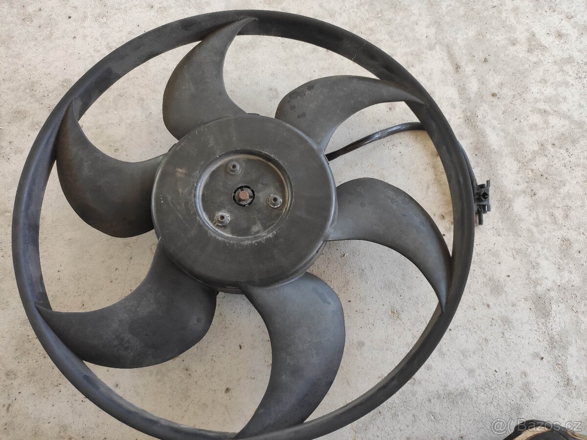 Chladič+ventilátor (sahara) Mercedes 160
