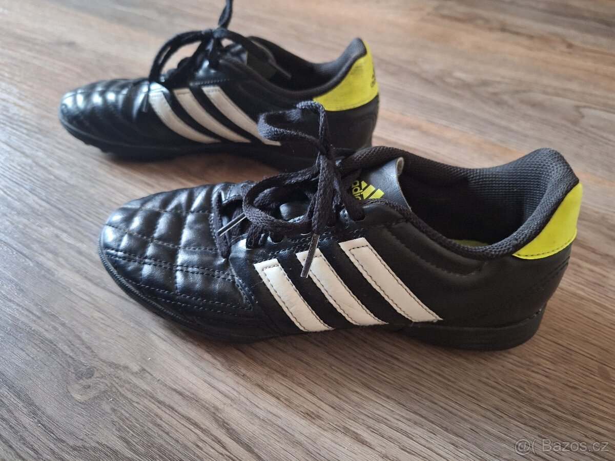 Turfy adidas 37 1/3