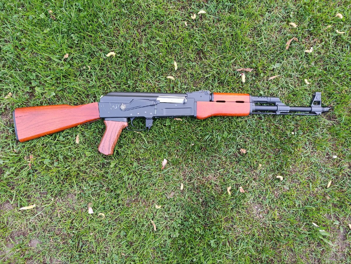 Ak-47 drevo