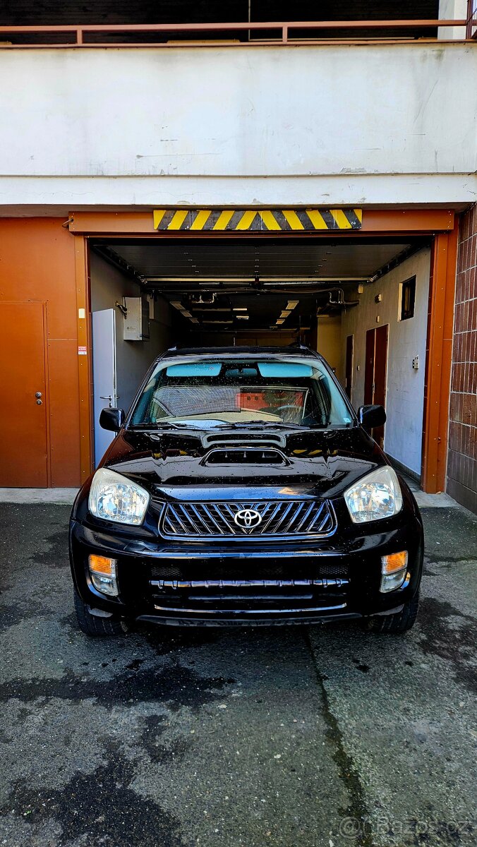 TOYOTA RAV4 2.0D 4X4 AWD Tažné
