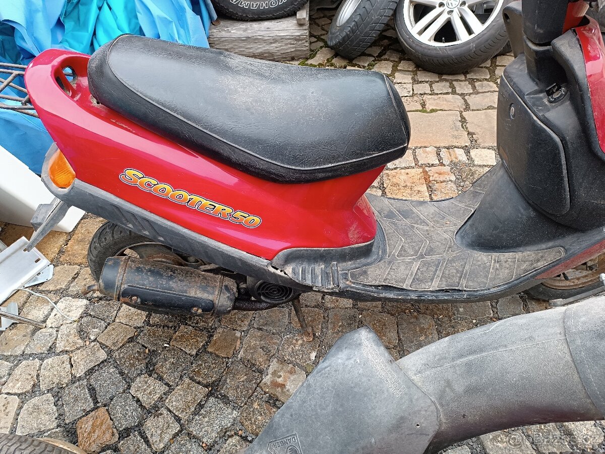 Skútr, scooter