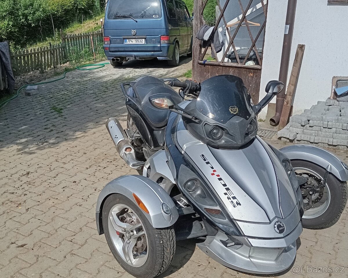 CAN-AM SPYDER 990 GS