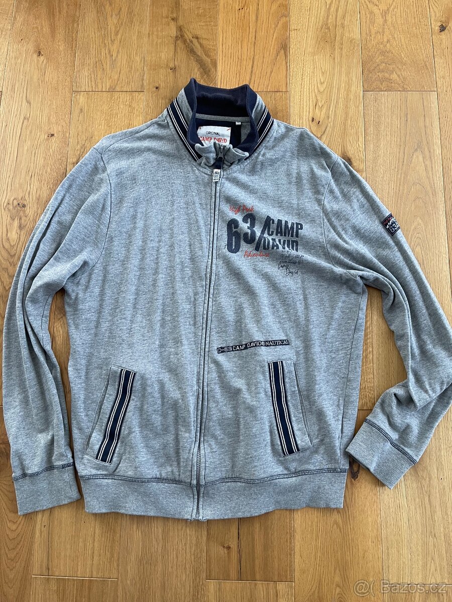 Mikina Camp David