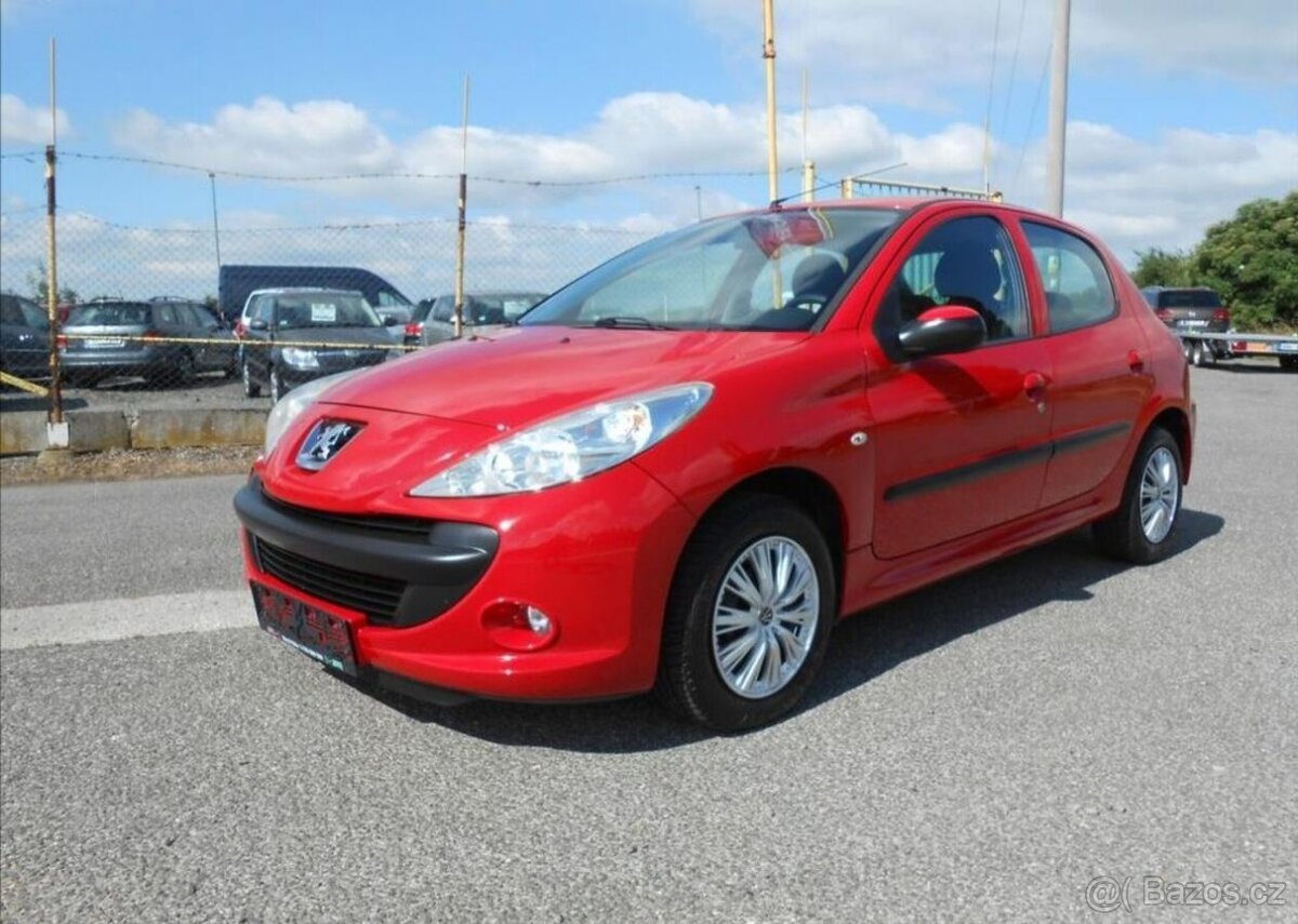 Peugeot 206 1,4 55 kW PLUS KLIMA Serviska benzín