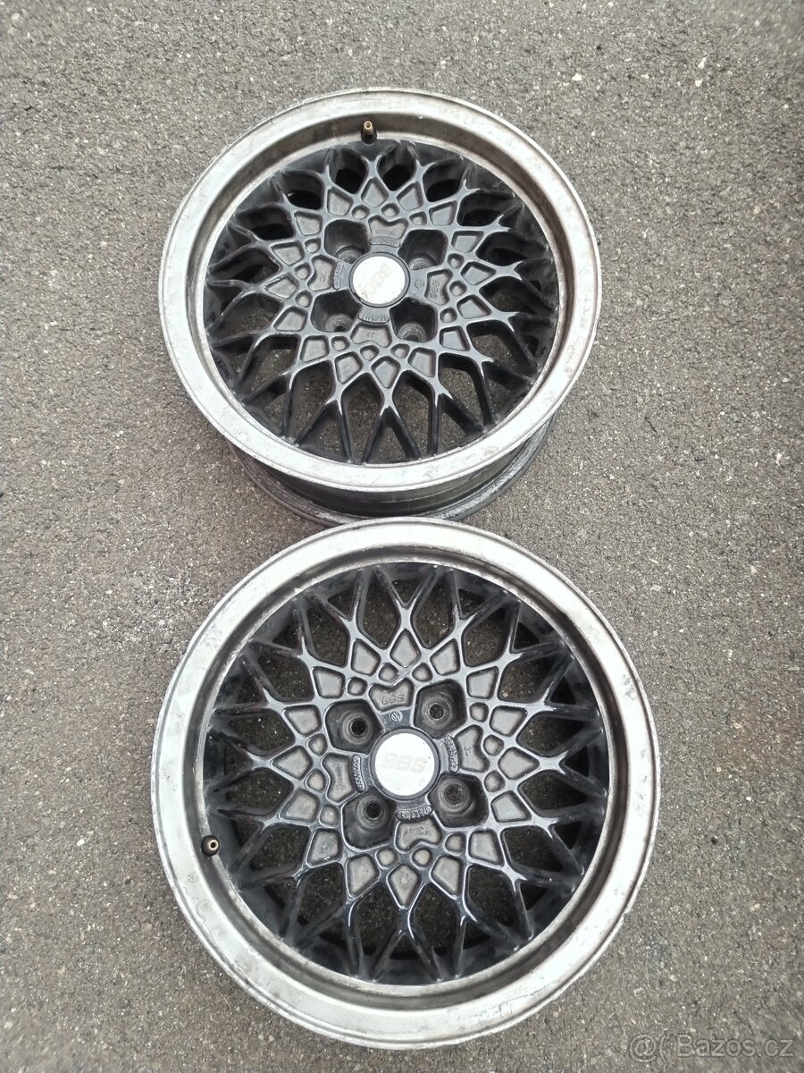 4x100 BBS, golf, pavučiny